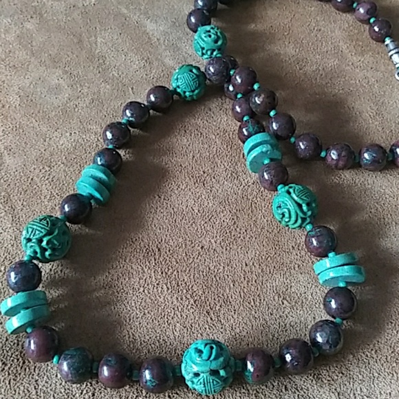 Beaded Necklace - Picture 4 of 4